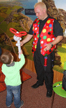 Amazing Balloon Models with Stu-Di-Doo